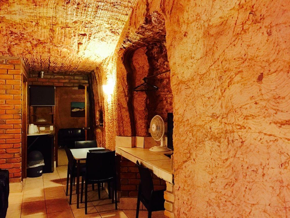 The Lookout Cave Underground Motel Coober Pedy Exterior photo