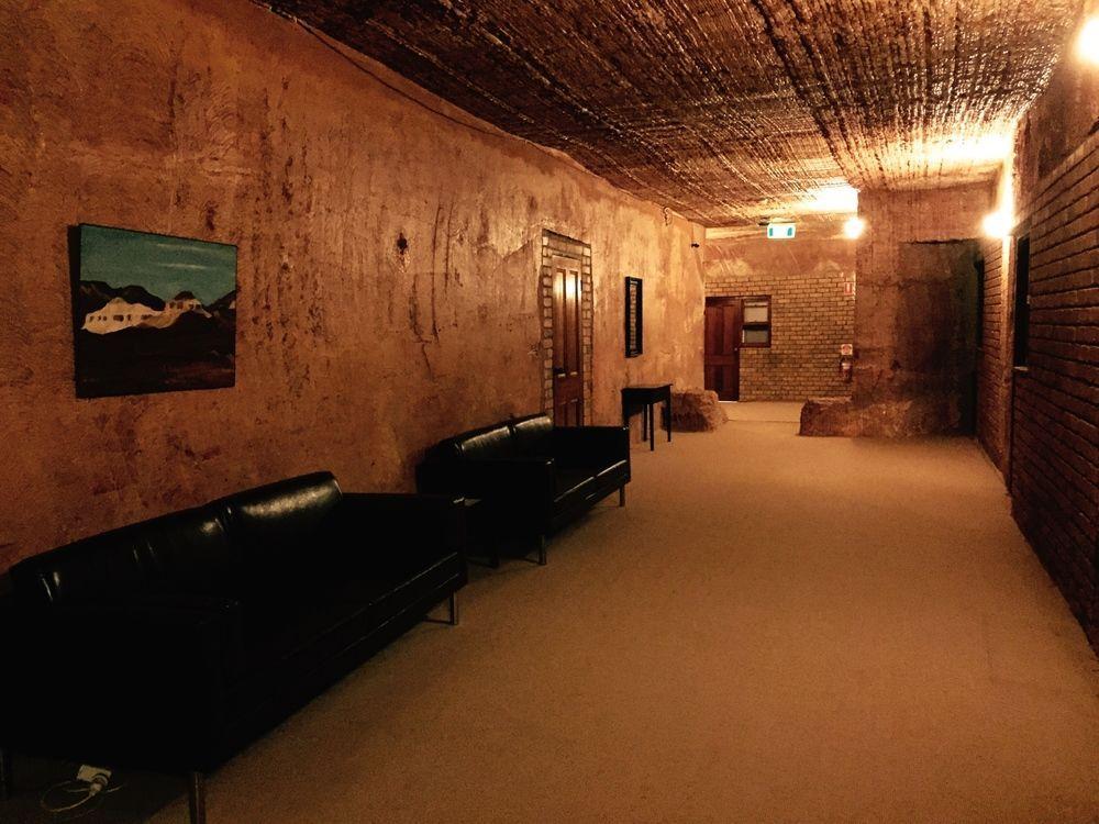 The Lookout Cave Underground Motel Coober Pedy Exterior photo